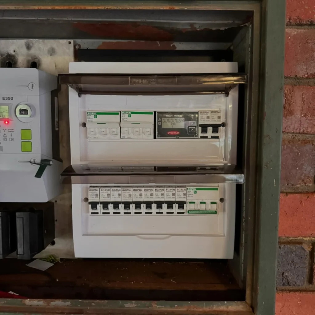 Outdoor security lighting